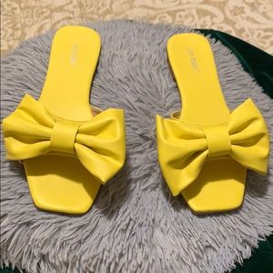 Yellow Bow Tie Slippers